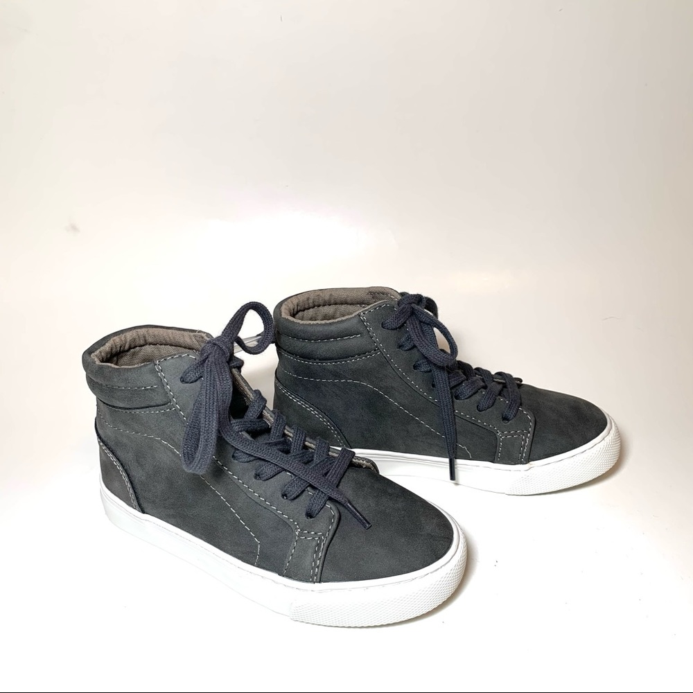 Old Navy Faux Suede High-Top Sneakers Gray Little Boy Sz 13 NWT Lace-Up School